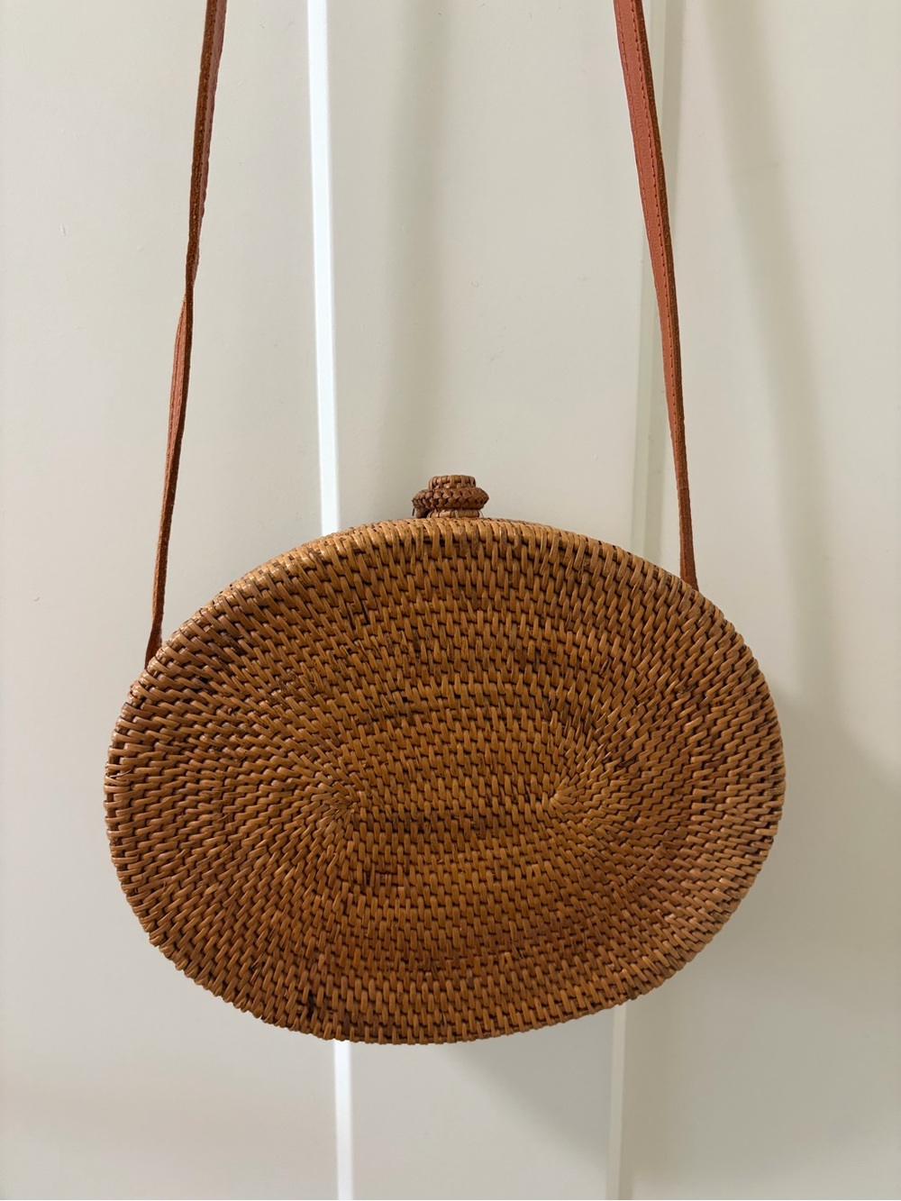 Lily & Bean Oval Rattan Crossbody Bag - Bumble Bee Personalised SM, Wicker Purse - Picture 3 of 8